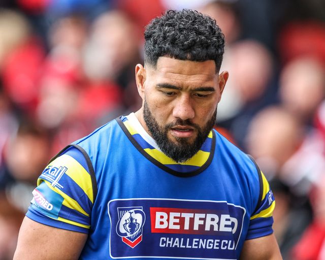 Toafofoa Sipley of Warrington Wolves warming up on the sidelines during the Betfred Challenge Cup Semi-Finals match Warrington Wolves vs Hull KR at Eco-Power Stadium, Doncaster, United Kingdom on 10 May 2026

(Photo by Alfie Cosgrove/News Images)