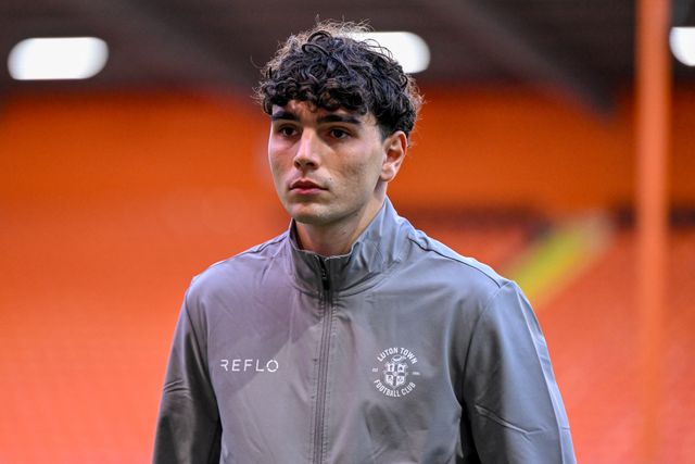 Joe Johnson of Luton Town walking onto the pitch prior to the Sky Bet League 1 match Blackpool vs Luton Town at Bloomfield Road, Blackpool, United Kingdom, 30th September 2025

(Photo by Adam Gee/News Images)