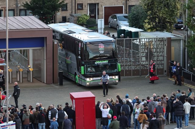 England team coach arrives during the Quilter Nations Series 2025 match England vs Fiji at Allianz Stadium, Twickenham, United Kingdom, 8th November 2025

(Photo by Mark Cosgrove/News Images)

*** GER AUT SUI OUT ***
