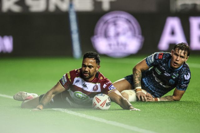 Bevan French of Wigan Warriors goes over for a try making it 4-0 during the Betfred Super League Semi Final 1 match Wigan Warriors vs Leigh Leopards at The Brick Community Stadium, Wigan, United Kingdom, 3rd October 2025

(Photo by Alfie Cosgrove/News Images)