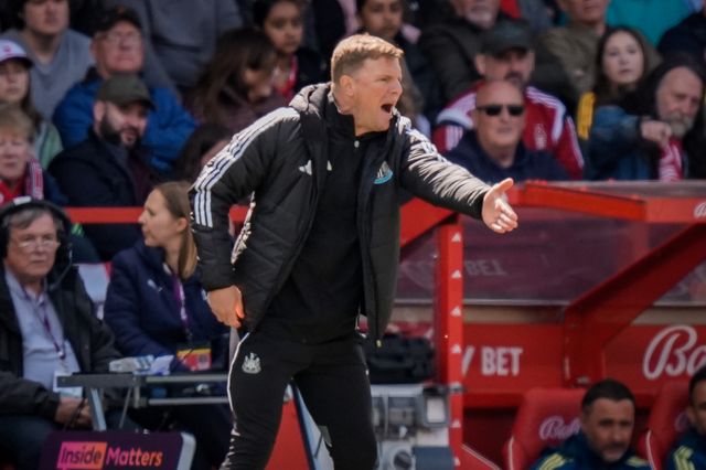 Eddie Howe manager of Newcastle United gives his team instructions  during the Premier League match Nottingham Forest vs Newcastle Untied at City Ground, Nottingham, United Kingdom on 10 May 2026

(Photo by Maynard Manyowa/News Images)
