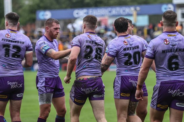 Jake Thewlis of Warrington Wolves celebrates his try during the Betfred Super League round 19 match Castleford Tigers vs Warrington Wolves at The Mend-A-Hose Jungle, Castleford, United Kingdom, 20th July 2025

(Photo by Alfie Cosgrove/News Images)