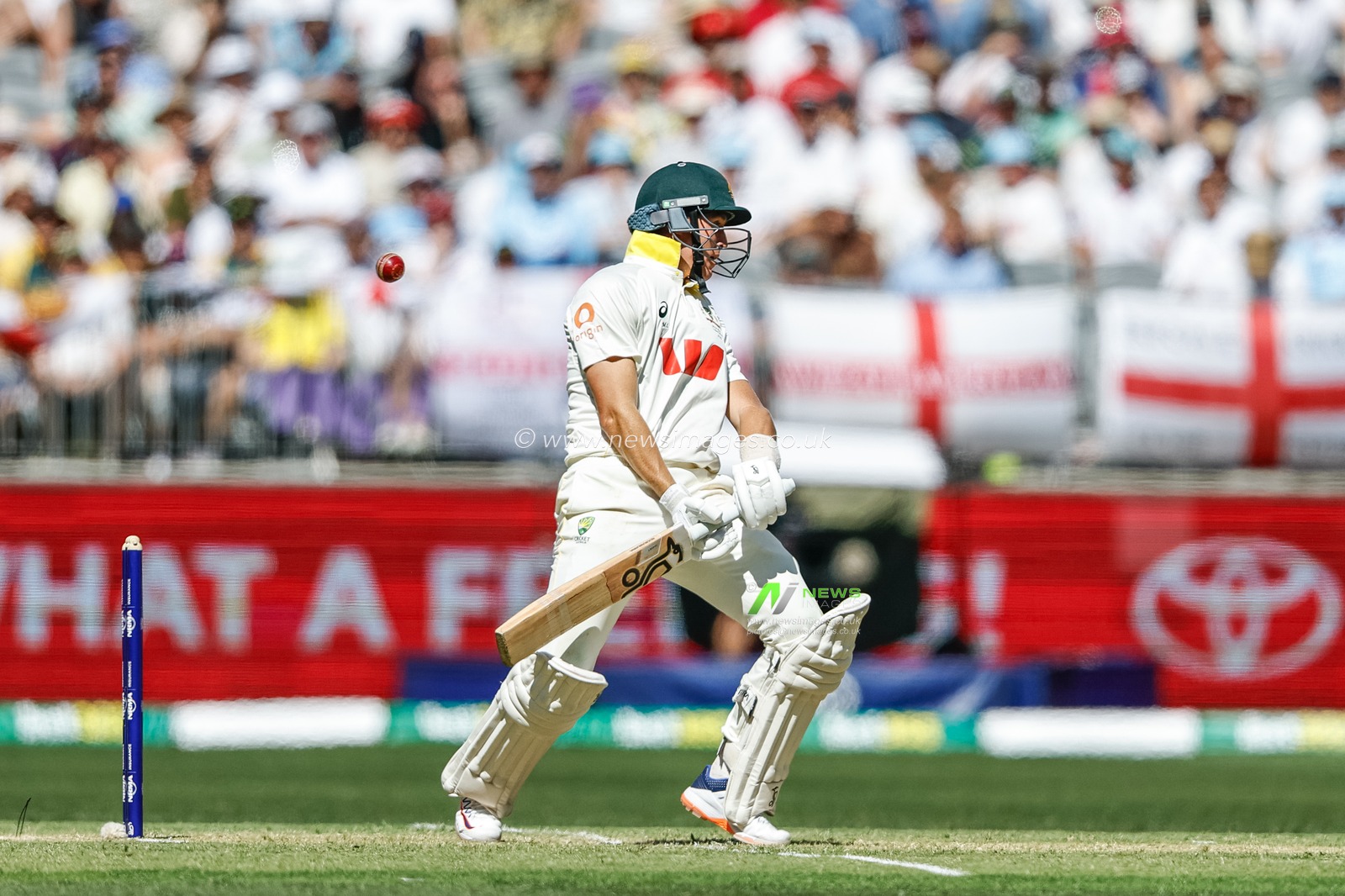 Marnus Labuschagne of Australia lets a ball slip by during the NRMA Insurance Ashes First Test Day 1 Series Australia vs England at Optus Stadium, Perth, Australia, 20th November 2025

(Photo by Santanu Banik/News Images)

*** GER AUT SUI OUT ***