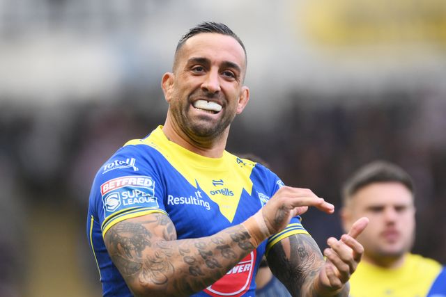 Paul Vaughan of Warrington Wolves shows appreciation to the fans prior to the Betfred Super League play-off Eliminator 2 Warrington Wolves v St Helens at Halliwell Jones Stadium, Warrington, United Kingdom, 28th September 2024

(Photo by Ben Roberts/News Images)