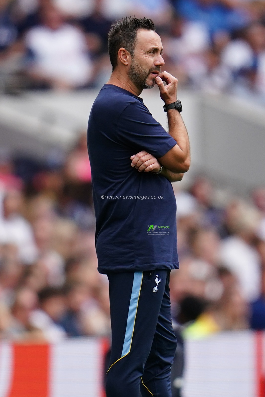 Roberto De Zerbi manager of Tottenham Hotspurduring the pre-season friendly match Tottenham Hotspur vs Hoffenheim at Tottenham Hotspur Stadium, London, United Kingdom on 15 August 2026

(Photo by Harvey Murphy/News Images)