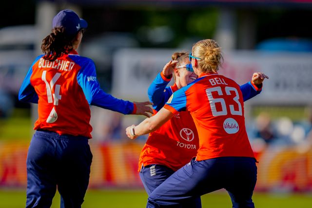 Linsey Smith of England celebrates the wicket of Amelia Kerr of New Zealand during the England Women v New Zealand 1st Vitality IT20 match at The Central Co-Op County Ground, Derby, United Kingdom on 20 May 2026

(Photo by Maynard Manyowa/News Images)