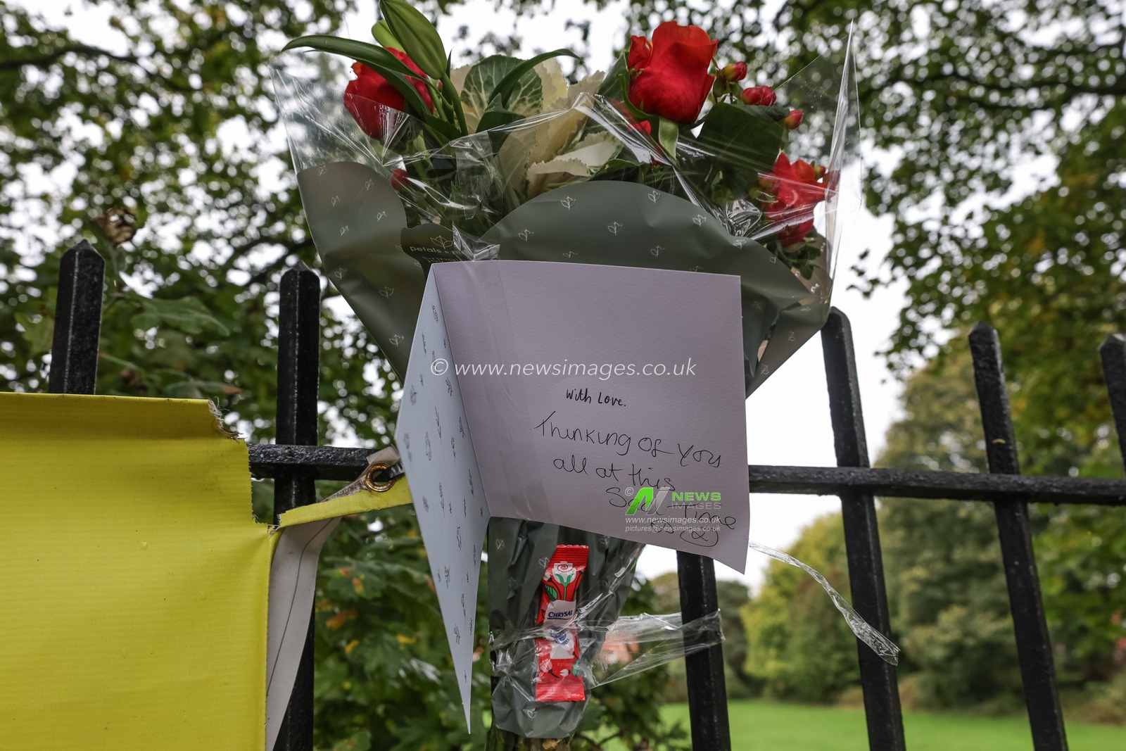 Flowers and a card are places on railings at the scene during the Manchester synagogue terror attack day 2 at Heaton Park Shul, Manchester, United Kingdom, 3rd October 2025

(Photo by Mark Cosgrove/News Images)