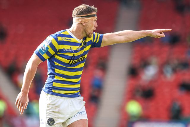Ben Currie of Warrington Wolves gives team mates instructions during the Betfred Challenge Cup Semi-Finals match Warrington Wolves vs Hull KR at Eco-Power Stadium, Doncaster, United Kingdom on 10 May 2026

(Photo by Alfie Cosgrove/News Images)