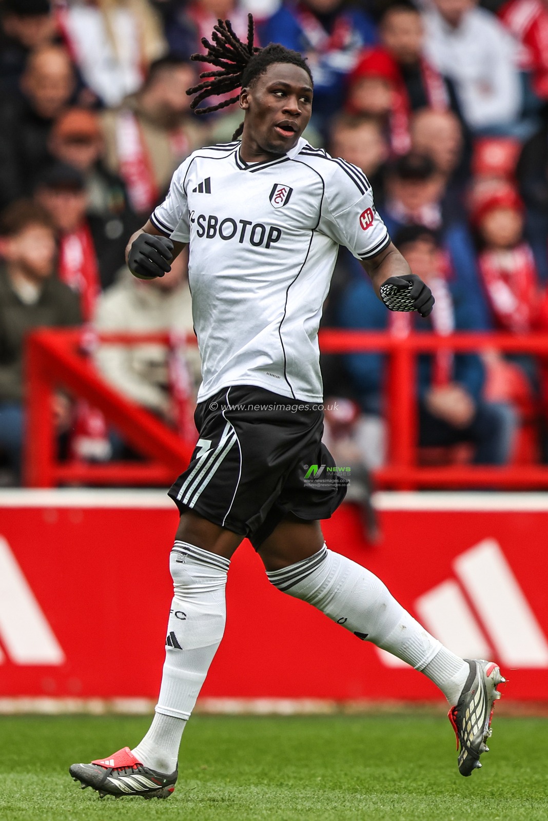 Calvin Bassey of Fulham during the Premier League match Nottingham Forest vs Fulham at City Ground, Nottingham, United Kingdom on 15 March 2026

(Photo by Alfie Cosgrove/News Images)