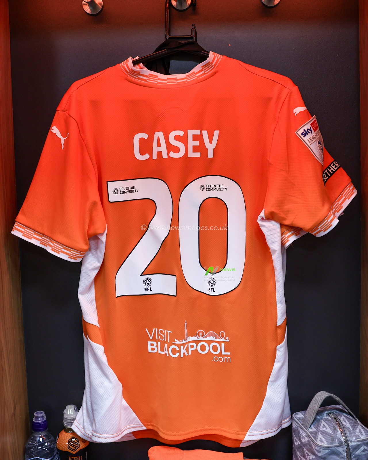 Oliver Casey of Blackpool shirt in the home dressing room during the Sky Bet League 1 match Blackpool vs Mansfield Town at Bloomfield Road, Blackpool, United Kingdom, 15th February 2025

(Photo by Mark Cosgrove/News Images)