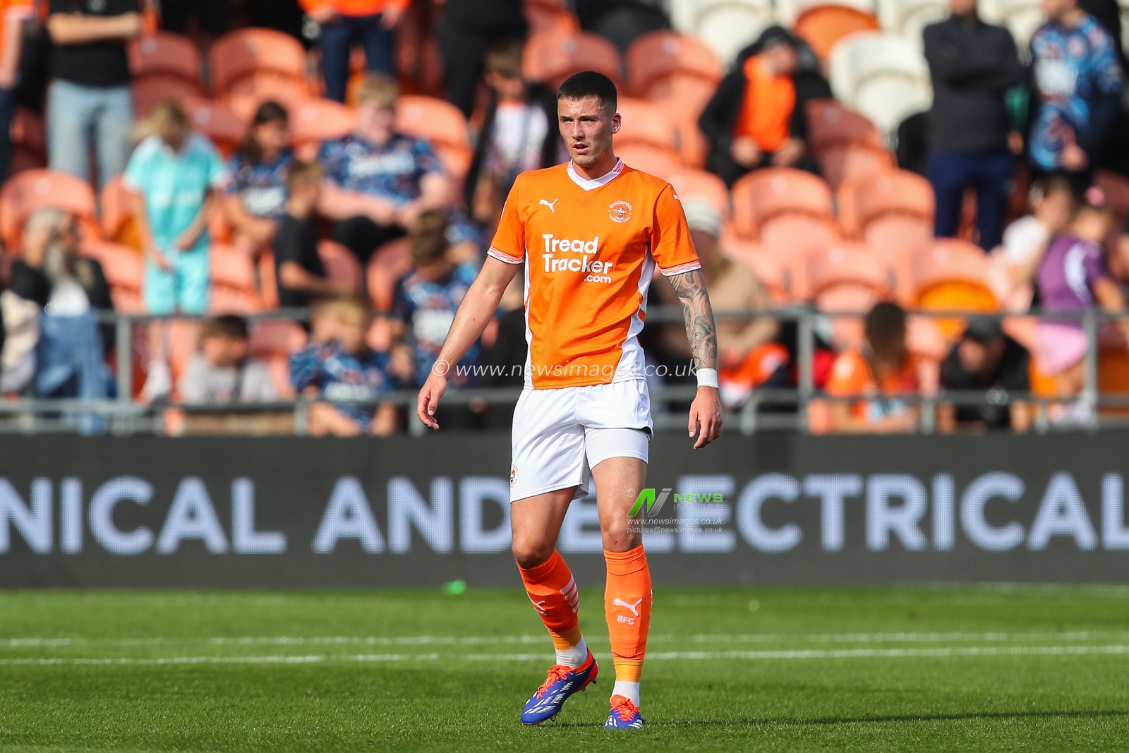 Oliver Casey of Blackpool during the Sky Bet League 1 match Blackpool vs Exeter City at Bloomfield Road, Blackpool, United Kingdom, 14th September 2024

(Photo by Gareth Evans/News Images)