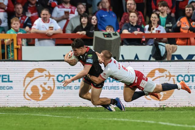 Nathan Lowe of Wigan Warriors goes over for a try during the Betfred Super League round 12 match Hull KR vs Wigan Warriors at Sewell Group Craven Park, Hull, United Kingdom on 21 May 2026

(Photo by Mark Cosgrove/News Images)