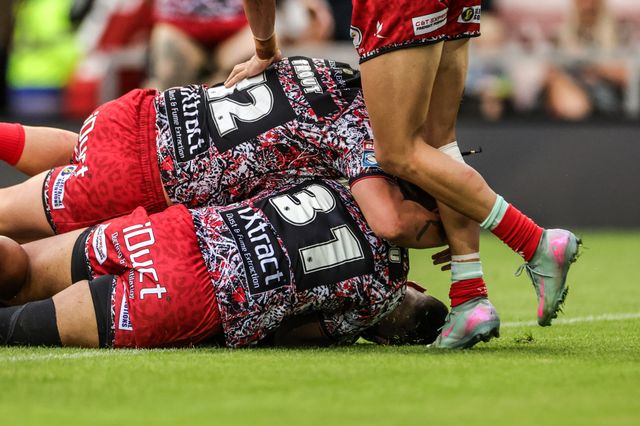 Toafofoa Sipley of Warrington Wolves goes over for a try during the Betfred Super League round 20 match Leigh Leopards vs Warrington Wolves at Leigh Sports Village, Leigh, United Kingdom on 25 July 2026

(Photo by Alfie Cosgrove/News Images)