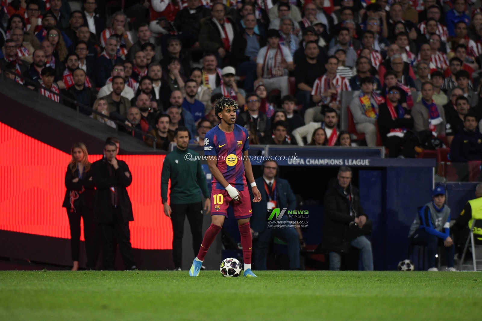 Lamine Yamal of FC Barcelona during the UEFA Champions League Quarter Finals match Atletico Madrid vs Barcelona at Riyadh Air Metropolitano, Madrid, Spain on 14 April 2026

(Photo by Samuel Carreno/News Images)