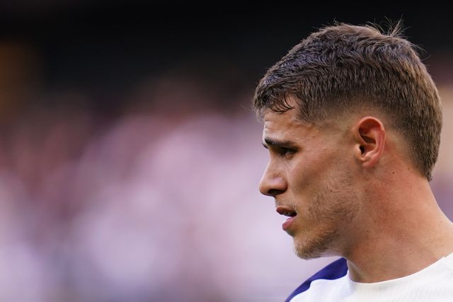 Micky van de Ven of Tottenham Hotspur during the Premier League match Tottenham Hotspur vs Brighton & Hove Albion at Tottenham Hotspur Stadium, London, United Kingdom on 18 April 2026

(Photo by Harvey Murphy/News Images)