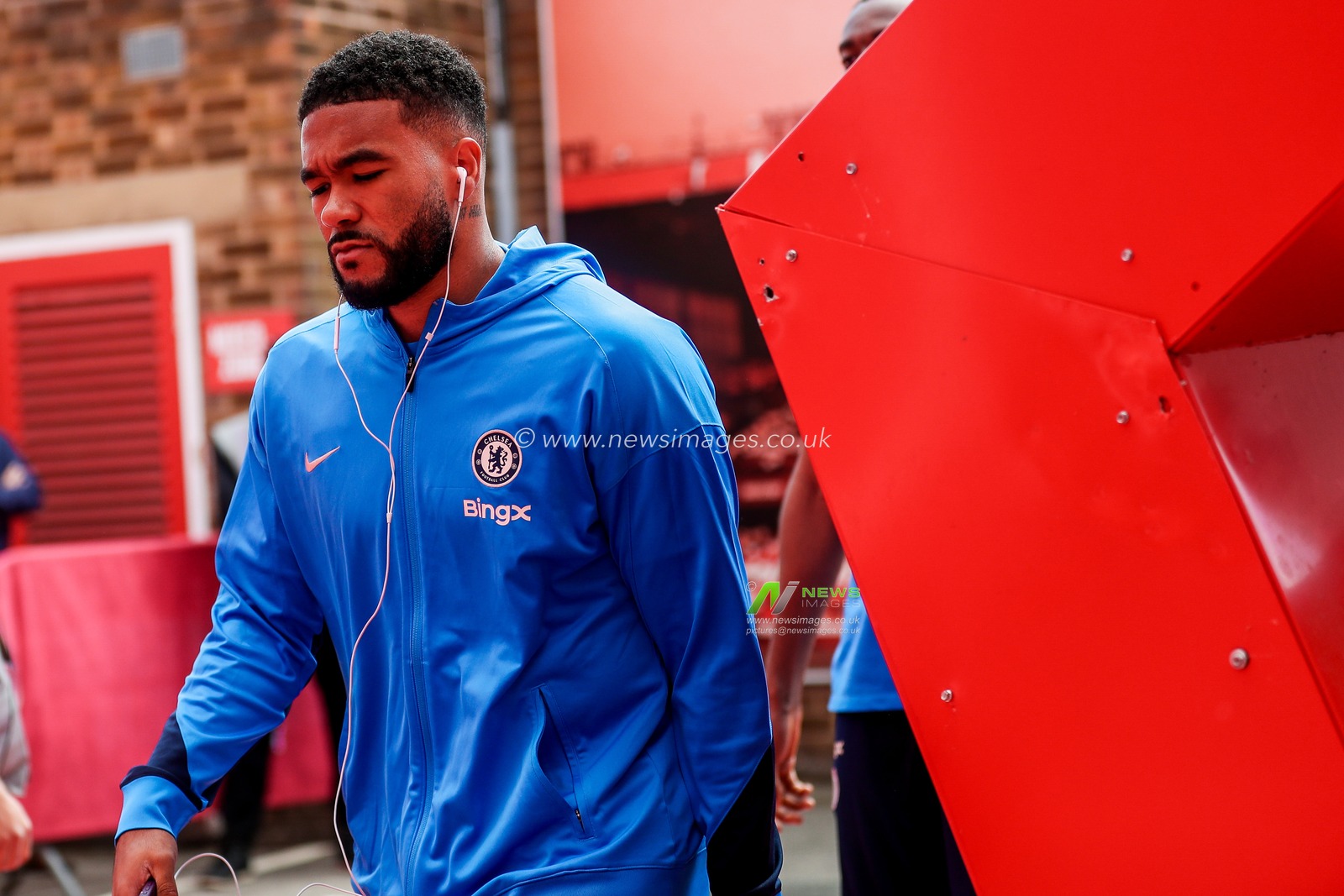 Reece James of Chelsea arrives at City Ground prior to the Premier League match Nottingham Forest vs Chelsea at City Ground, Nottingham, United Kingdom, 25th May 2025

(Photo by Izzy Poles/News Images)