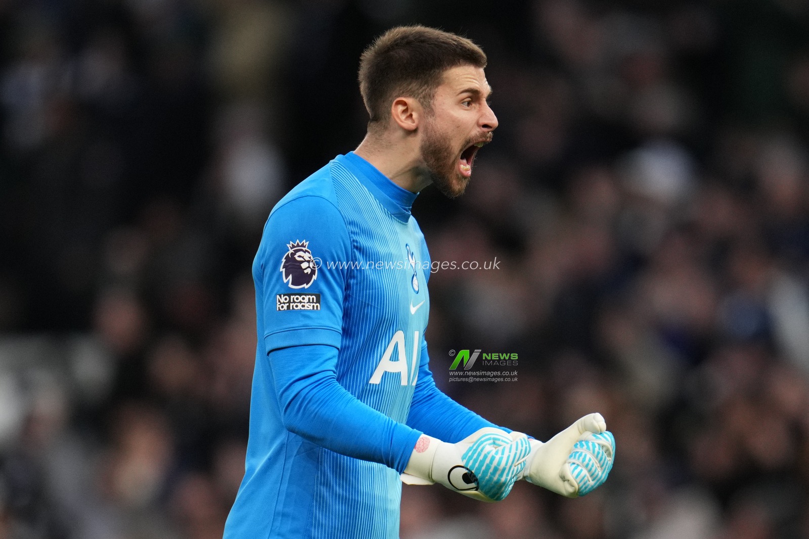 Guglielmo Vicario of Tottenham Hotspur celebrates 2-0 lead during the Premier League match Tottenham Hotspur vs Brentford at Tottenham Hotspur Stadium, London, United Kingdom, 6th December 2025

(Photo by Harvey Murphy/News Images)

*** GER AUT SUI OUT ***