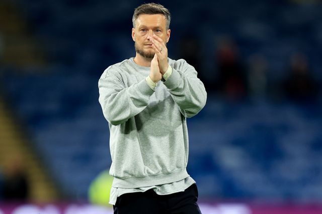 Kim Hellberg manager of Middlesbrough claps fans after 1-1 draw during the Sky Bet Championship match Burnley vs Middlesbrough at Turf Moor, Burnley, United Kingdom on 02 September 2026

(Photo by Jorge Horsted/News Images)
