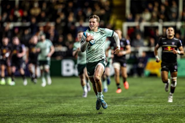 George Pearson of Leicester Tigers breaks with the ball to score a solo try during the Premiership Rugby Cup match Newcastle Red Bulls vs Leicester Tigers at Kingston Park, Newcastle, United Kingdom, 31st October 2025

(Photo by Alfie Cosgrove/News Images)

*** GER AUT SUI OUT ***