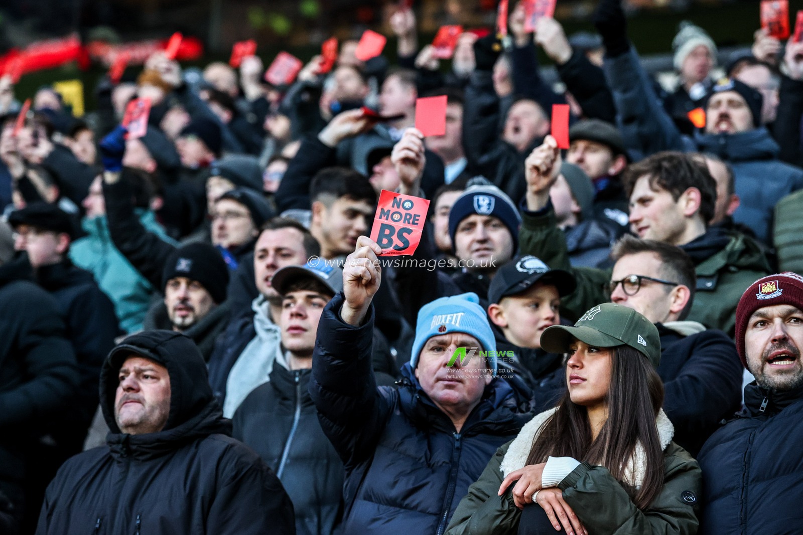 West Ham fans protest during the Premier League match Wolverhampton Wanderers vs West Ham United at Molineux, Wolverhampton, United Kingdom, 3rd January 2026

(Photo by Alfie Cosgrove/News Images)

*** GER AUT SUI OUT ***