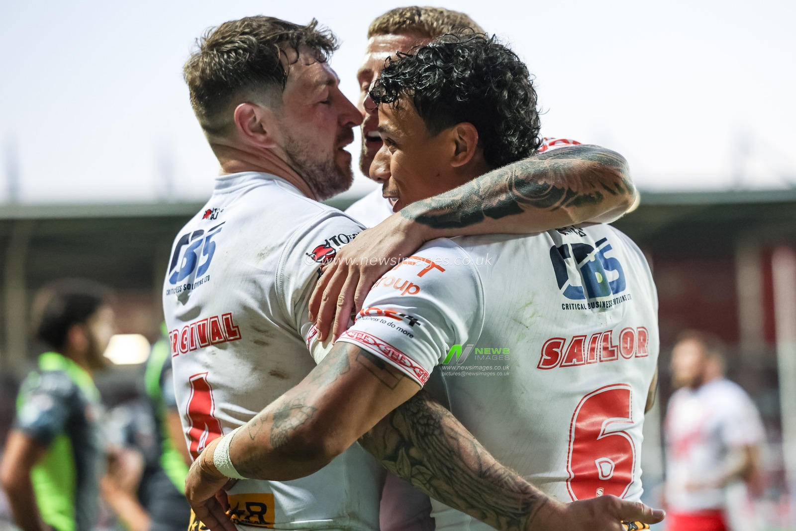 Tristan Sailor of St. Helens celebrates his try during the Betfred Super League Round 11 match St Helens vs Catalans Dragons at Totally Wicked Stadium, St Helens, United Kingdom, 15th May 2025

(Photo by Mark Cosgrove/News Images)
