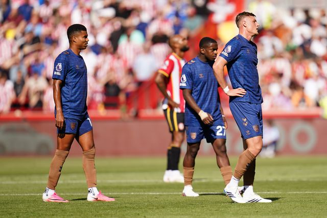 Dan Ballard of Sunderland looks on after his goal is disallowed during the Premier League match Brentford vs Sunderland at GTECH Community Stadium, London, United Kingdom on 05 September 2026

(Photo by Harvey Murphy/News Images)