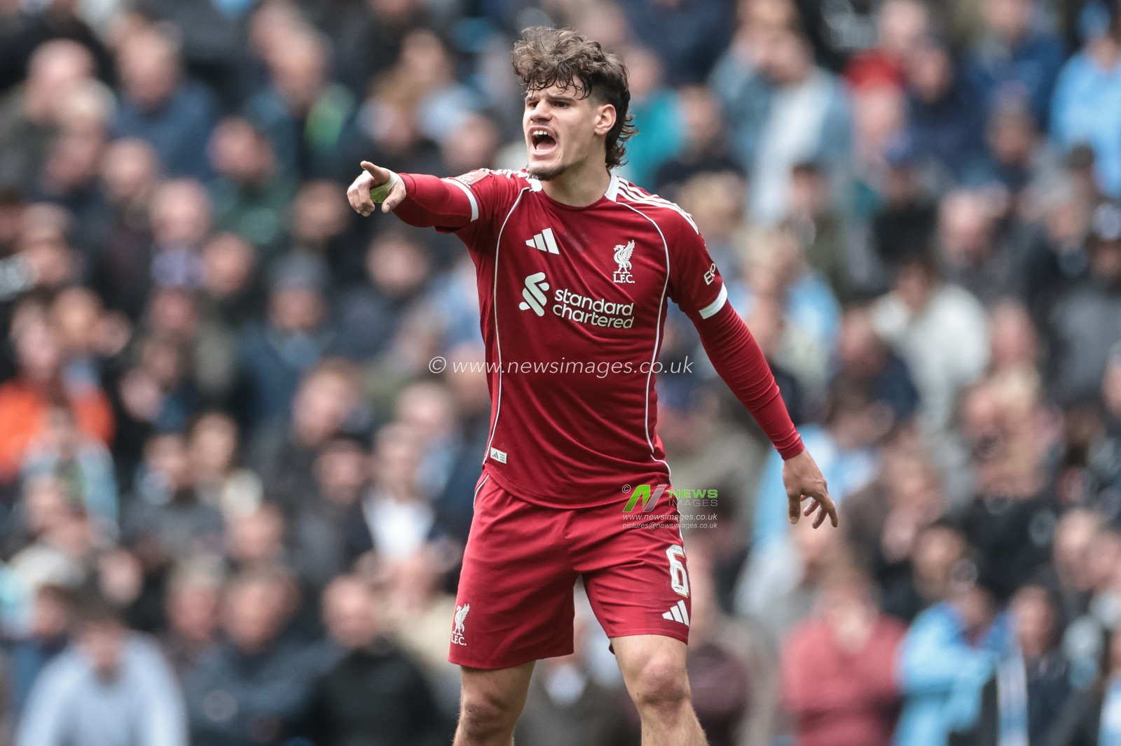 Milos Kerkez of Liverpool reacts during the Emirates FA Cup Quarter-Final match Manchester City vs Liverpool at Etihad Stadium, Manchester, United Kingdom on 04 April 2026

(Photo by Mark Cosgrove/News Images)