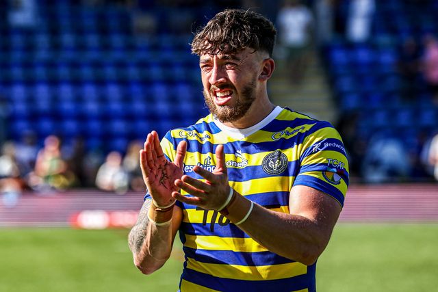 Matty Ashton of Warrington Wolves applauds the fans after the game during the Betfred Super League round 12 match Warrington Wolves vs Bradford Bulls at The Halliwell Jones Stadium, Warrington, United Kingdom on 24 May 2026

(Photo by Alfie Cosgrove/News Images)