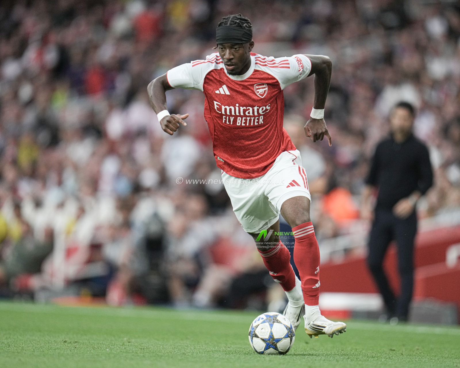 Noni Madueke of Arsenal drives forward with the ball during the Pre-season friendly match Arsenal vs Villarreal at Emirates Stadium, London, United Kingdom, 6th August 2025

(Photo by Harvey Murphy/News Images)