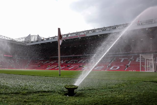 Water sprinklers douse the pitch ahead of kickoff during the Premier League match Manchester United vs Brentford at Old Trafford, Manchester, United Kingdom on 27 April 2026

(Photo by Mark Cosgrove/News Images)