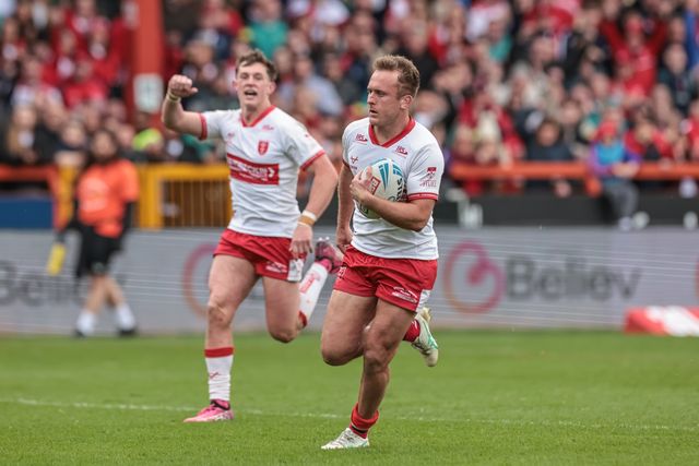 Jez Litten of Hull KR goes over for a try during the Betfred Super League round 7 match Hull KR vs Hull FC at Sewell Group Craven Park, Hull, United Kingdom on 03 April 2026

(Photo by Mark Cosgrove/News Images)