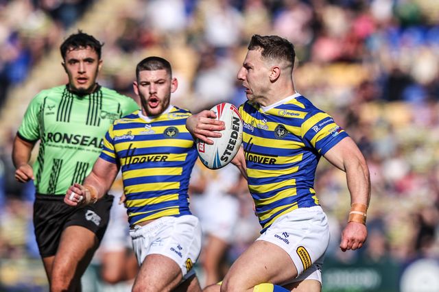 George Williams of Warrington Wolves breaks with the ball during the Betfred Super League round 5 match Warrington Wolves vs Castleford Tigers at The Halliwell Jones Stadium, Warrington, United Kingdom on 21 March 2026

(Photo by Alfie Cosgrove/News Images)