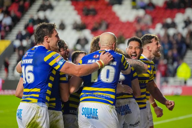 Ewan Irwin of Warrington Wolves celebrates his try during the Betfred Super League round 14 match St Helens vs Warrington Wolves at The BrewDog Stadium, St Helens, United Kingdom on 11 June 2026

(Photo by Maynard Manyowa/News Images)