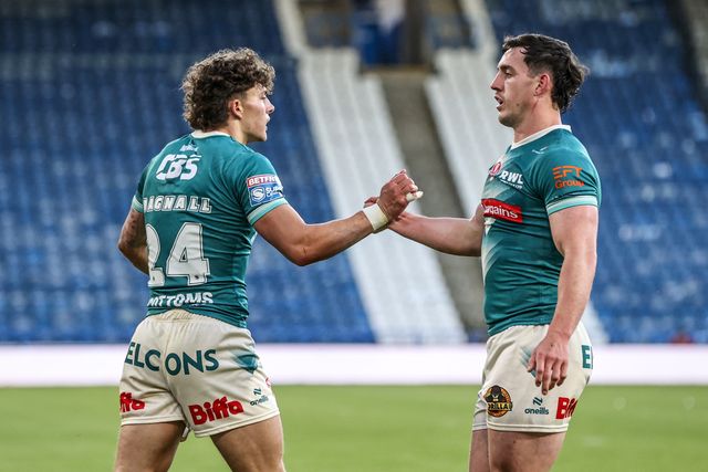 Owen Dagnall of St Helens celebrates his try during the Betfred Super League round 11 match Huddersfield Giants vs St Helens at Accu Stadium, Huddersfield, United Kingdom on 14 May 2026

(Photo by Alfie Cosgrove/News Images)
