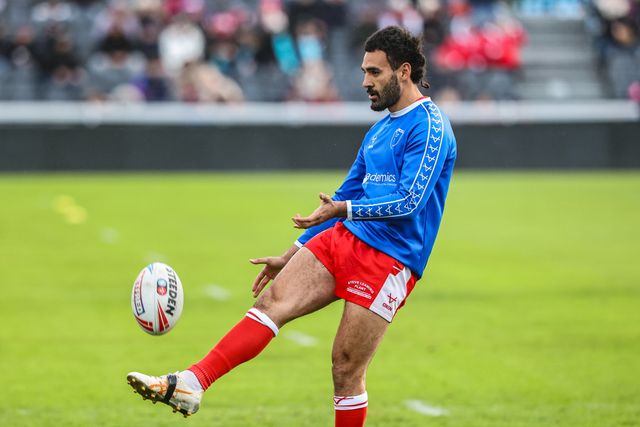 Tyrone May of Hull KR in the pre-game warm up during the Betfred Super League Semi Final 2 match Hull KR vs St Helens at Sewell Group Craven Park, Kingston upon Hull, United Kingdom, 3rd October 2025

(Photo by Alfie Cosgrove/News Images)