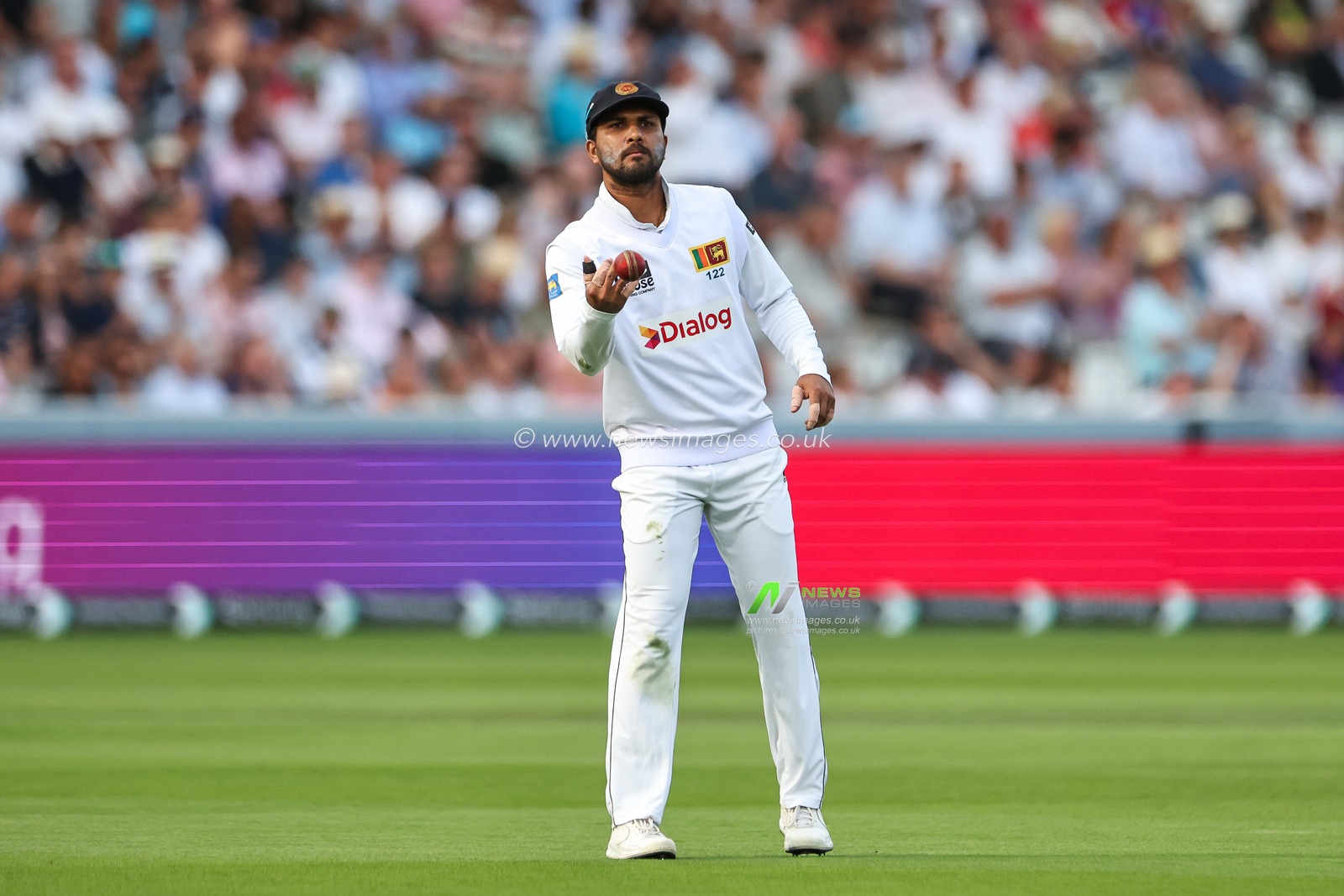 Dinesh Chandimal of Sri Lanka during the England Men v Sri Lanka 2nd Rothesay Test Match Day 1 at Lords, London, United Kingdom, 29th August 2024

(Photo by Mark Cosgrove/News Images)