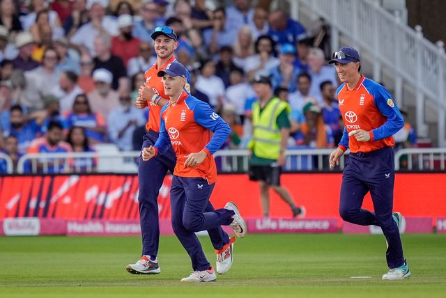 Jacob Bethell of England ,Tom Banton of England and Josh Tongue of England celebrate the wicket of India captain Shreyas Iyer during the Third Vitality T20 International match England vs India at Trent Bridge, Nottingham, United Kingdom on 07 July 2026

(Photo by Maynard Manyowa/News Images)