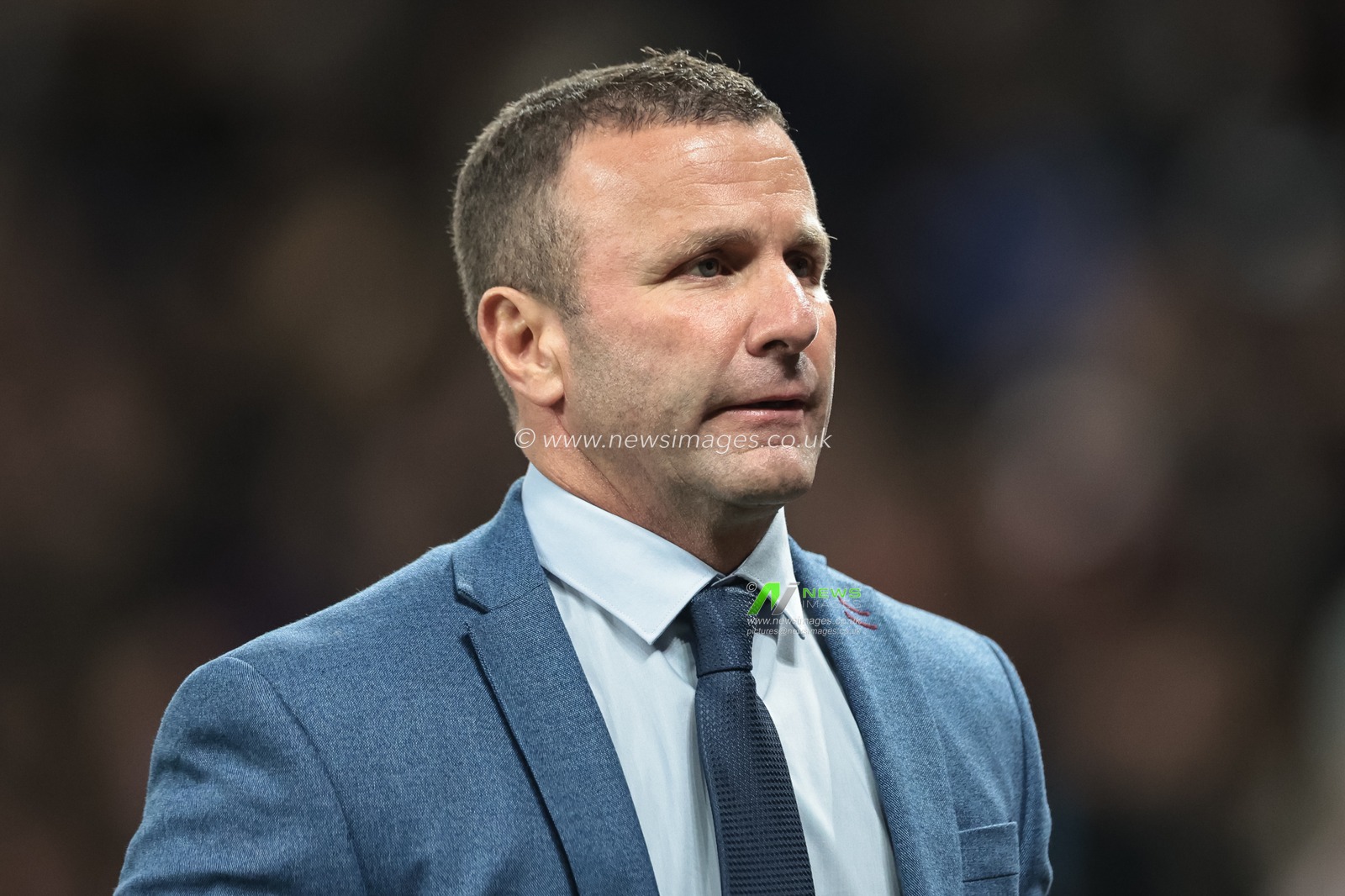 Willie Peters Head Coach of Hull KR heads the the dressing room at half time during the 2025 Betfred Super League Grand Final Hull KR v Wigan Warriors at Old Trafford, Manchester, United Kingdom, 11th October 2025

(Photo by Mark Cosgrove/News Images)