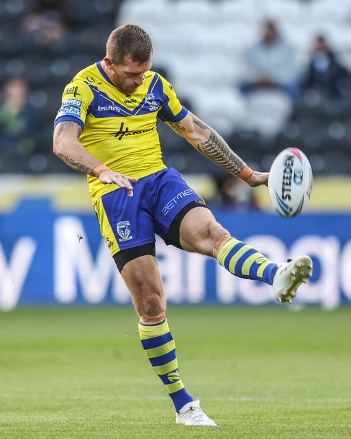 Marc Sneyd of Warrington Wolves in action during the Betfred Super League Round 26 match Hull FC vs Warrington Wolves at MKM Stadium, Hull, United Kingdom, 13th September 2025

(Photo by Alfie Cosgrove/News Images)
