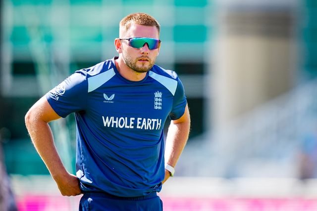 Gus Atkinso of England in the pre-game warm up during the 3rd Rothesay Test Match Day 1 match England vs New Zealand at Trent Bridge, Nottingham, United Kingdom on 25 June 2026

(Photo by Maynard Manyowa/News Images)