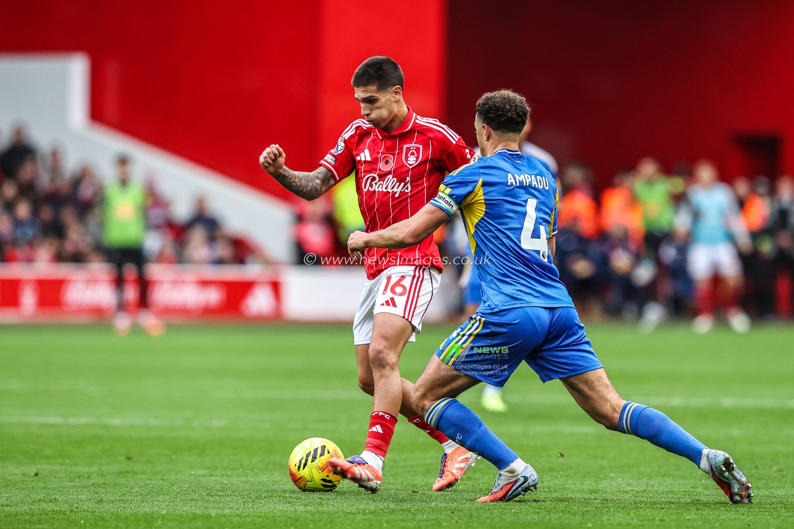 Nicolas Domínguez of Nottingham Forest during the Premier League match Nottingham Forest vs Leeds United at City Ground, Nottingham, United Kingdom, 9th November 2025

(Photo by Alfie Cosgrove/News Images)

*** GER AUT SUI OUT ***