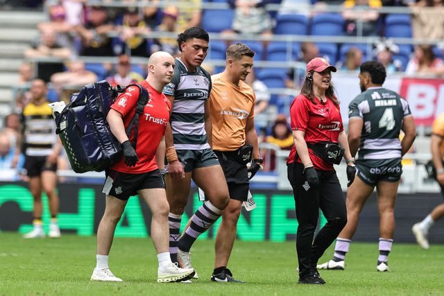 Chris Patolo of Huddersfield Giants leaves the field injured  during the Betfred Super League Magic Weekend match Huddersfield Giants vs York Knights at Hill Dickinson Stadium, Liverpool, United Kingdom on 04 July 2026

(Photo by Mark Cosgrove/News Images)