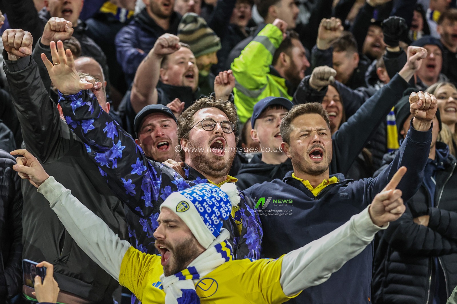 Leeds fans sing Marching On Together during the Sky Bet Championship match Leeds United vs Millwall at Elland Road, Leeds, United Kingdom, 12th March 2025

(Photo by Alfie Cosgrove/News Images)