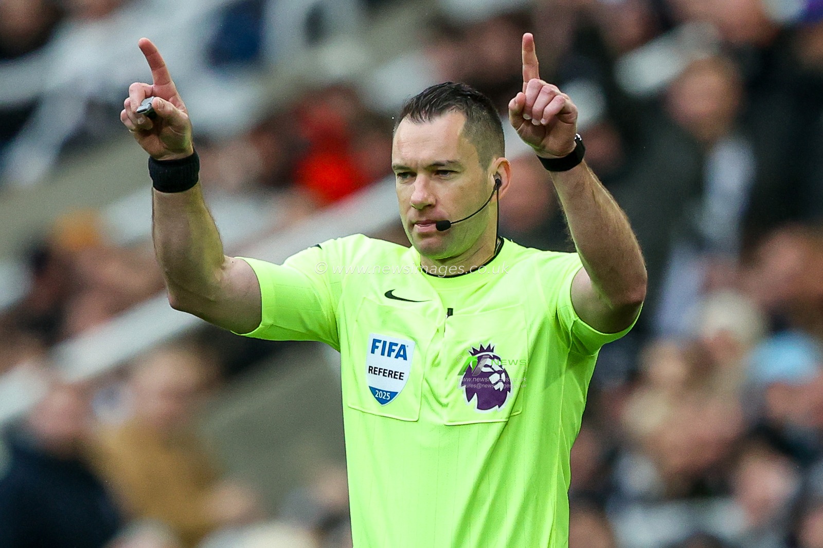 Referee Jarred Gillett awards a penalty for handball during the Premier League match Newcastle United vs Nottingham Forest at St. James's Park, Newcastle, United Kingdom, 23rd February 2025

(Photo by Alfie Cosgrove/News Images)