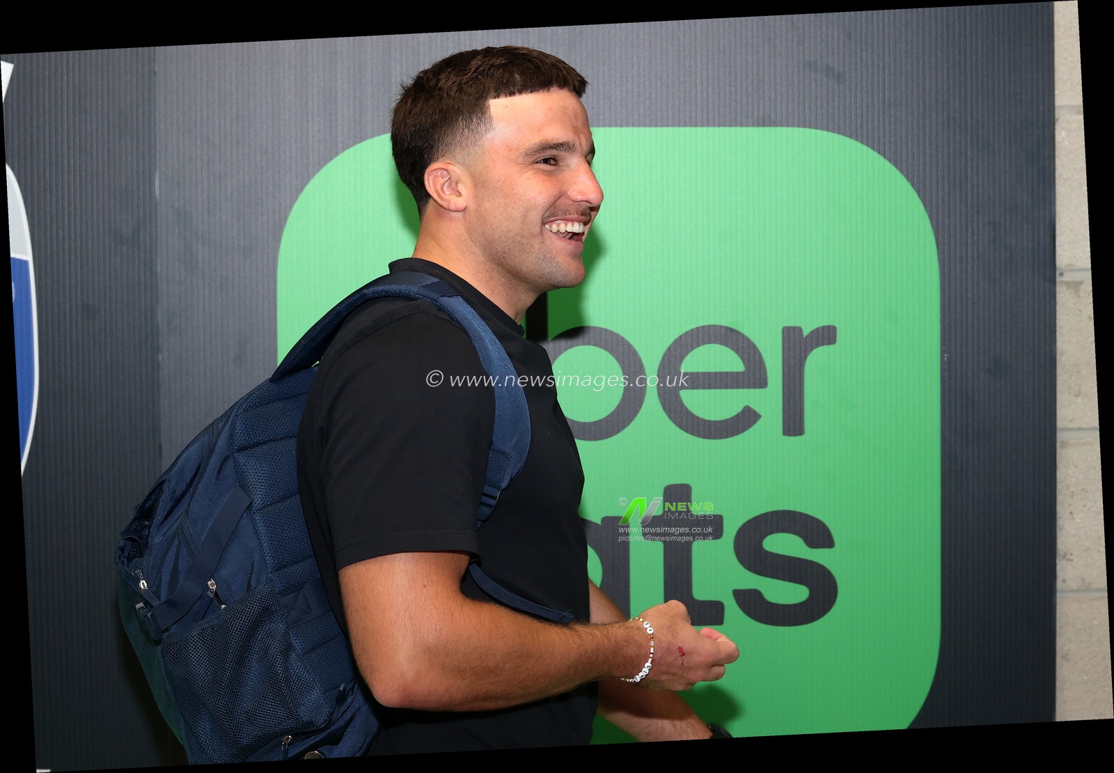 Josh Smith of Warrington Wolves arrives during the Betfred Super League round 15 match Warrington Wolves vs Leeds Rhinos at The Halliwell Jones Stadium, Warrington, United Kingdom on 18 June 2026

(Photo by Alfie Cosgrove/News Images)
