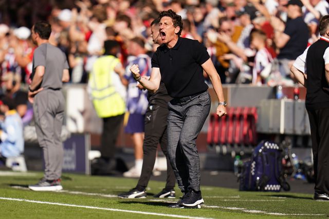 Keith Andrews manager of Brentford celebrates 1-0 lead during the Premier League match Brentford vs Sunderland at GTECH Community Stadium, London, United Kingdom on 05 September 2026

(Photo by Harvey Murphy/News Images)