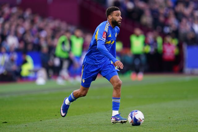 Jayden Bogle of Leeds United with the ball during the Emirates FA Cup Quarter-Final match West Ham United vs Leeds United at London Stadium, London, United Kingdom on 04 April 2026

(Photo by Harvey Murphy/News Images)