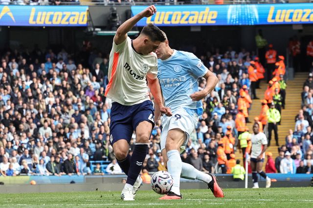 Erling Haaland of Manchester City is tackled by Bobby Thomas of Coventry City during the Premier League match Manchester City vs Coventry City at Etihad Stadium, Manchester, United Kingdom on 05 September 2026

(Photo by Mark Cosgrove/News Images)