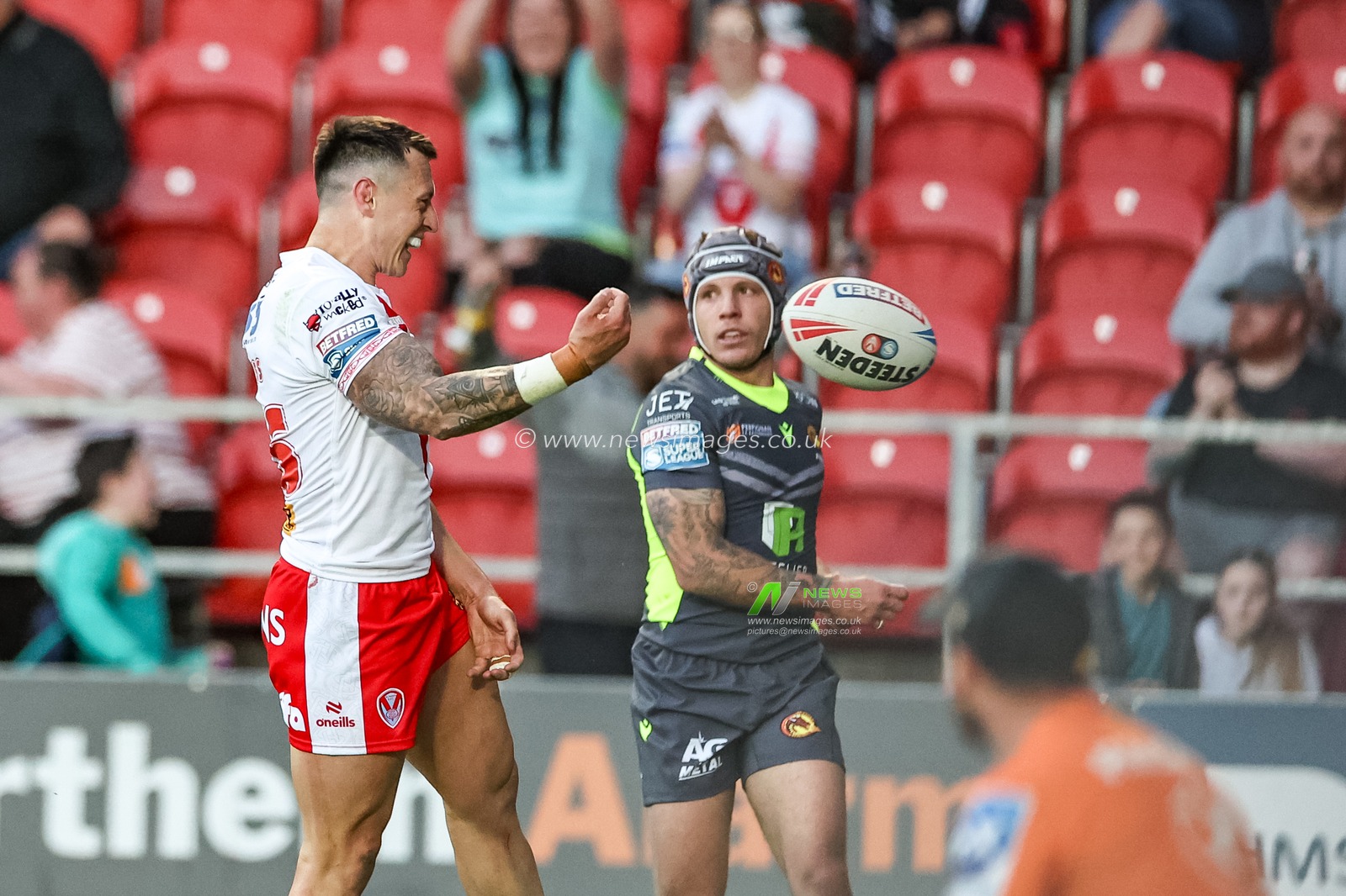 Deon Cross of St. Helens celebrates his try during the Betfred Super League Round 11 match St Helens vs Catalans Dragons at Totally Wicked Stadium, St Helens, United Kingdom, 15th May 2025

(Photo by Mark Cosgrove/News Images)