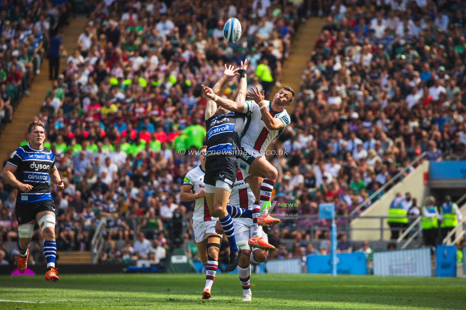 HandrÃ© Pollard of Leicester Tigers during the Gallagher Premiership Play-off Final 2025 Bath Rugby v Leicester Tigers at Allianz Stadium, Twickenham, United Kingdom, 14th June 2025

(Photo by Craig Evans/News Images)